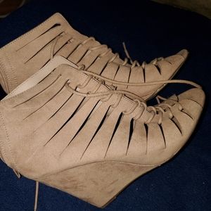 Stylish wedge heels
